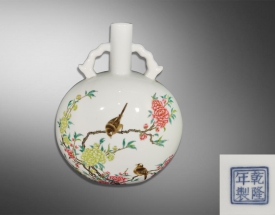 粉彩花鸟抱月瓶