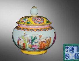 粉彩十八罗汉图盖罐