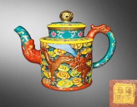 紫砂挂釉塑胎（粉彩施